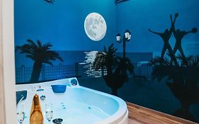 Moon Suite - Taranto Centro - Vasca Idromassaggio
